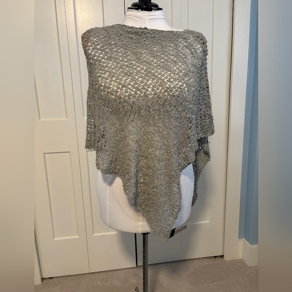 Lost River Cothinf Poncho Wrap Shawl
